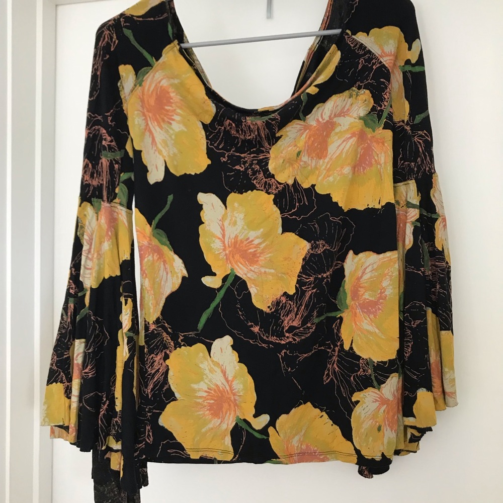 FREE PEOPLE bell sleeve top